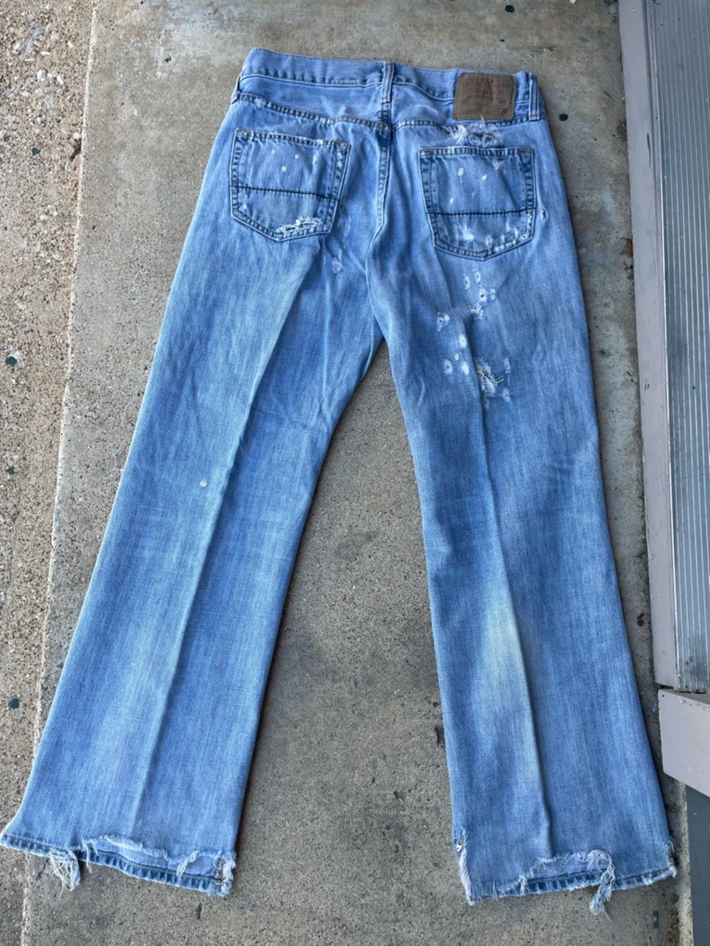 Abercrombie & Fitch Light Blue Distressed Denim Jeans - Picture 5 of 9